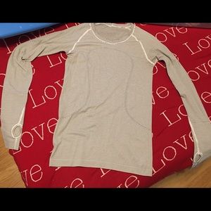 Lululemon long sleeve swiftly